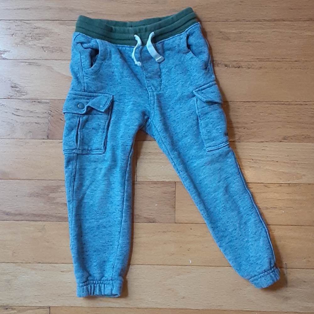 Gap boys cargo sweatpants